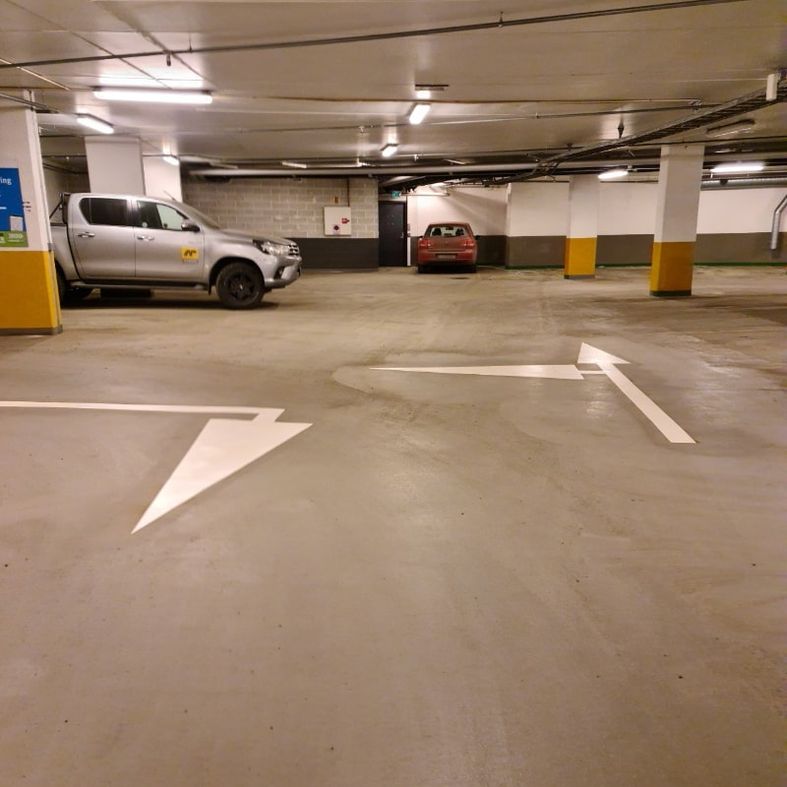 Retningsmarkering i parkeringshus